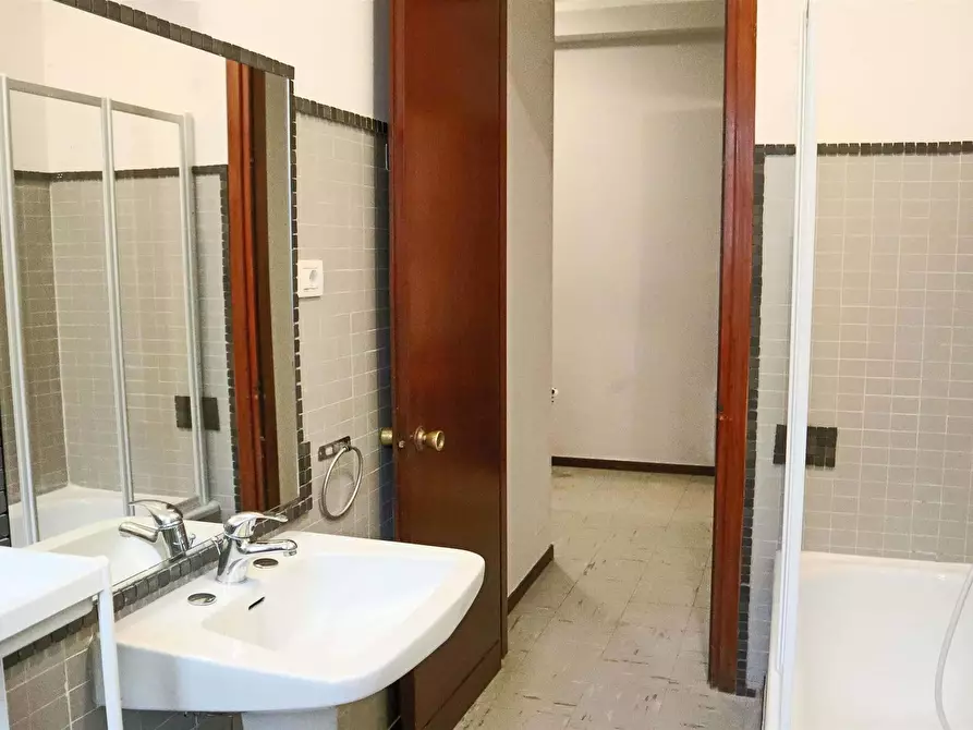 Immagine 14 di Camera in affitto  in Via Tigellio24 a Cagliari