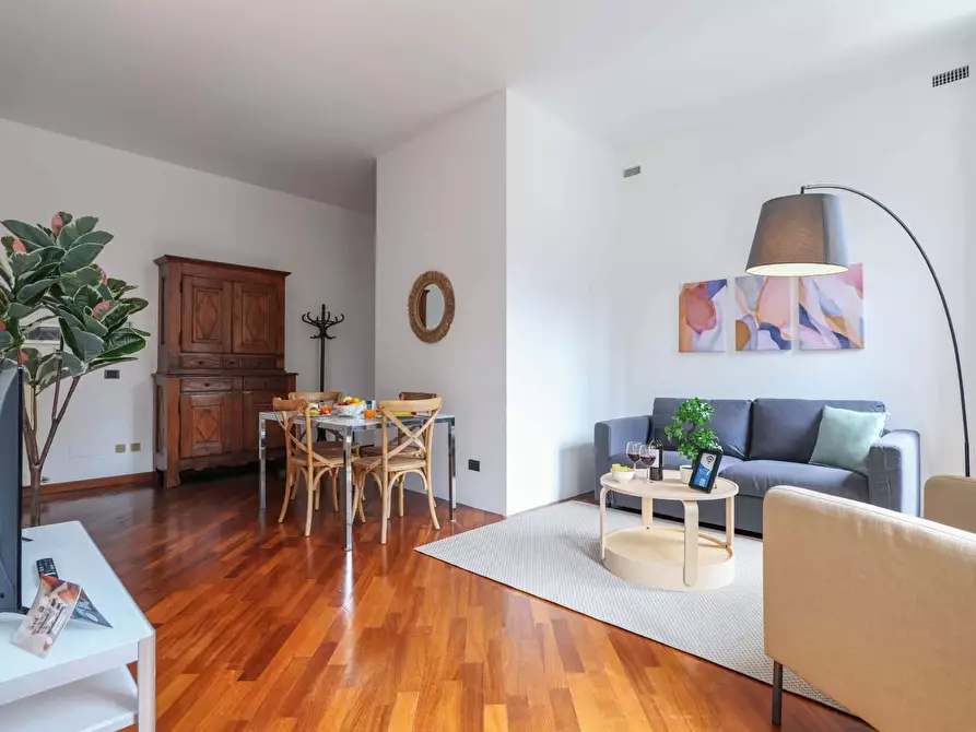 Immagine 2 di Appartamento in affitto  in Via Osti2 a Milano