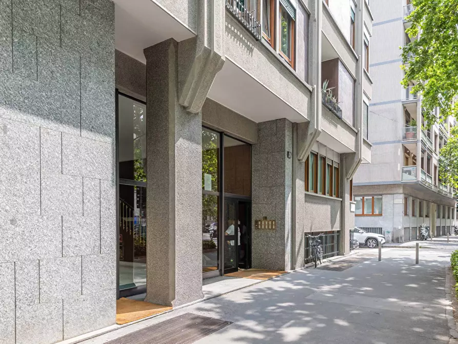 Immagine 2 di Appartamento in affitto  in Via Francesco Melzi d'Eril26 a Milano