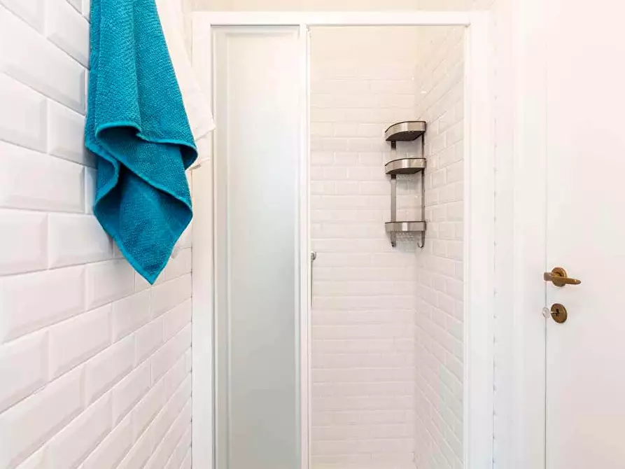 Immagine 11 di Camera in affitto  in Via Paolo Bassi22 a Milano