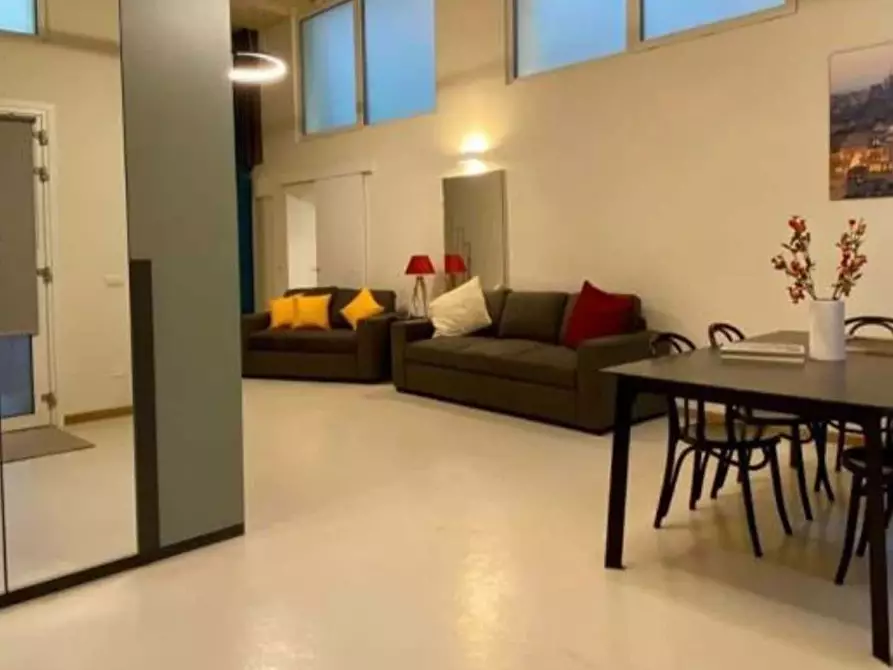 Immagine 4 di Appartamento in affitto  in Via Macedonio Melloni17 a Milano