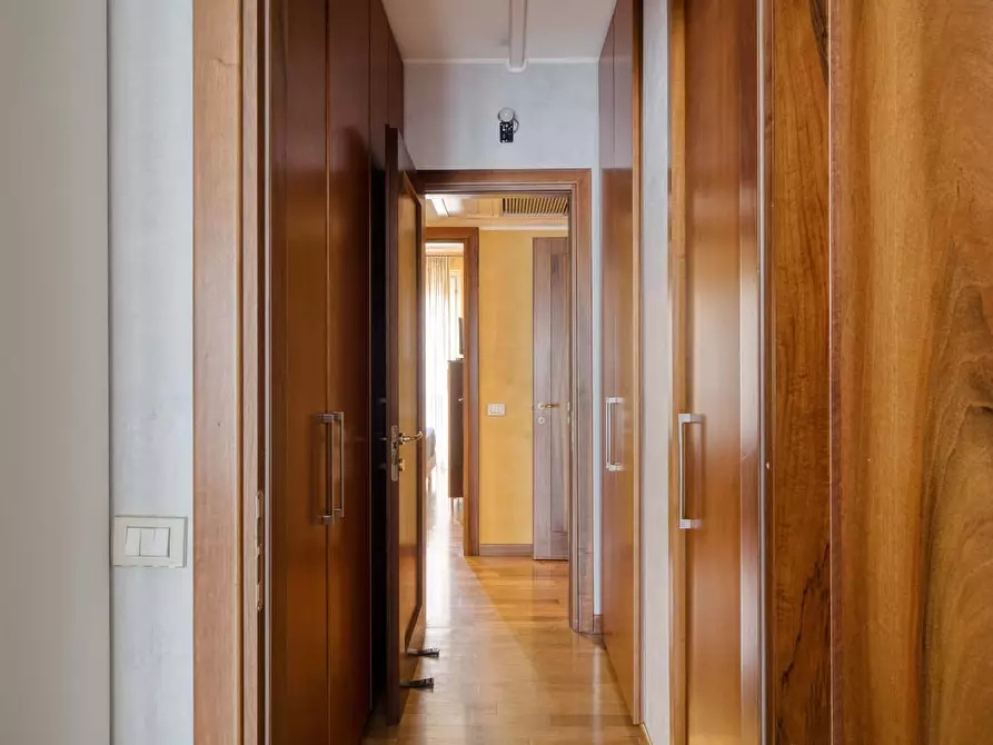 Immagine 16 di Appartamento in affitto  in Via Scaldasole6 a Milano