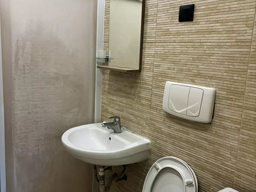 Immagine 17 di Camera in affitto  in Via Angelo de Gasperis2 a Milano