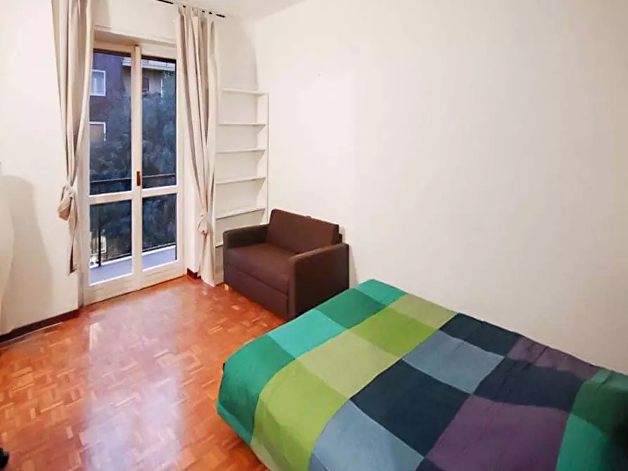 Immagine 12 di Camera in affitto  in Via Emilio De Marchi8 a Milano