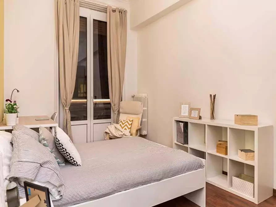 Immagine 6 di Camera in affitto  in Via Giulio Tarra1 a Milano