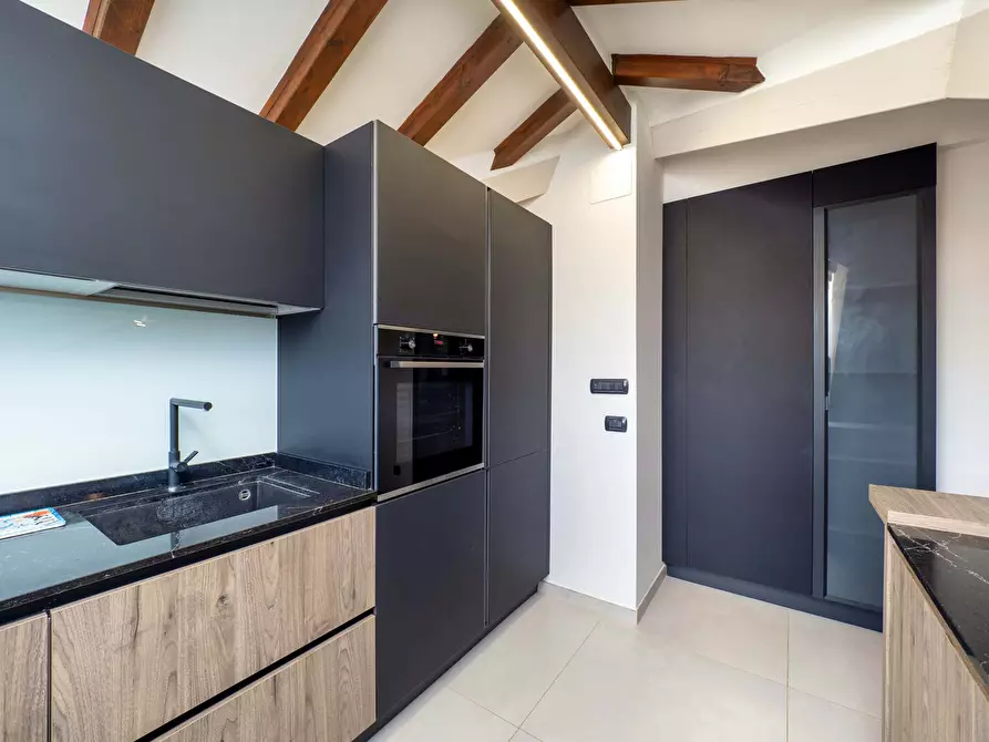 Immagine 39 di Appartamento in affitto  in Viale Umbria50 a Milano