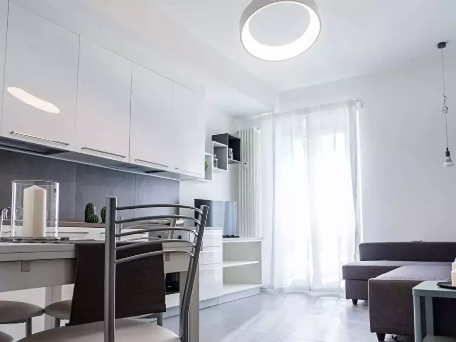 Immagine 2 di Appartamento in affitto  in Via San Gerolamo Emiliani1 a Milano