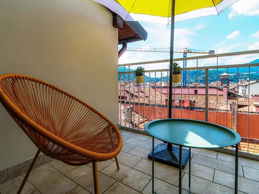 Immagine 22 di Appartamento in affitto  in Via Bonanomi14 a Como