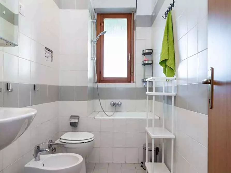 Immagine 27 di Camera in affitto  in Via fratelli Fraschini7 a Milano