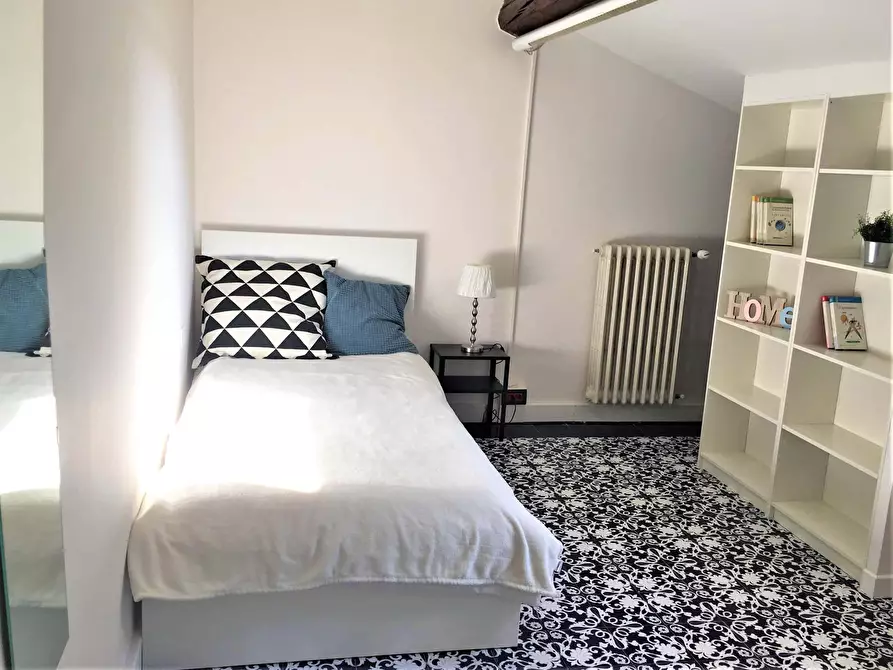 Immagine 4 di Camera in affitto  in Via della Cernaia38 a Firenze