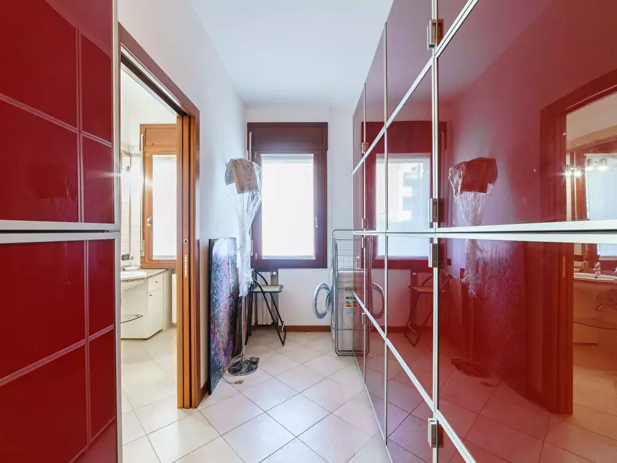 Immagine 10 di Appartamento in affitto  in Viale San Gimignano13 a Milano