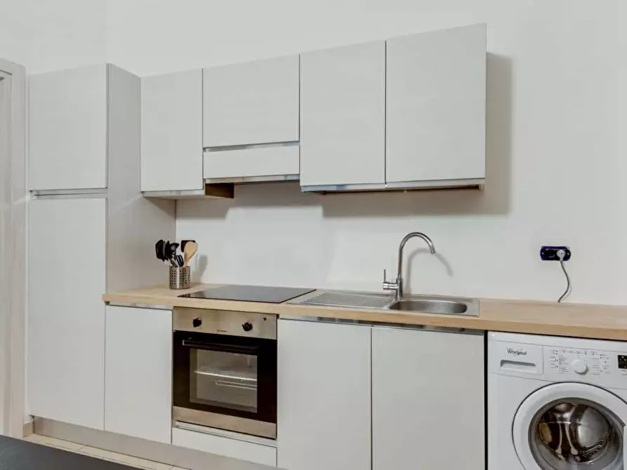 Immagine 6 di Camera in affitto  in Via Antonio Fogazzaro19 a Milano