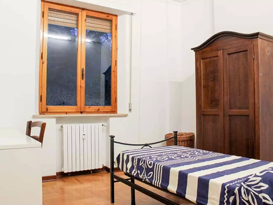 Immagine 3 di Camera in affitto  in Via Scipione Bargagli a Siena