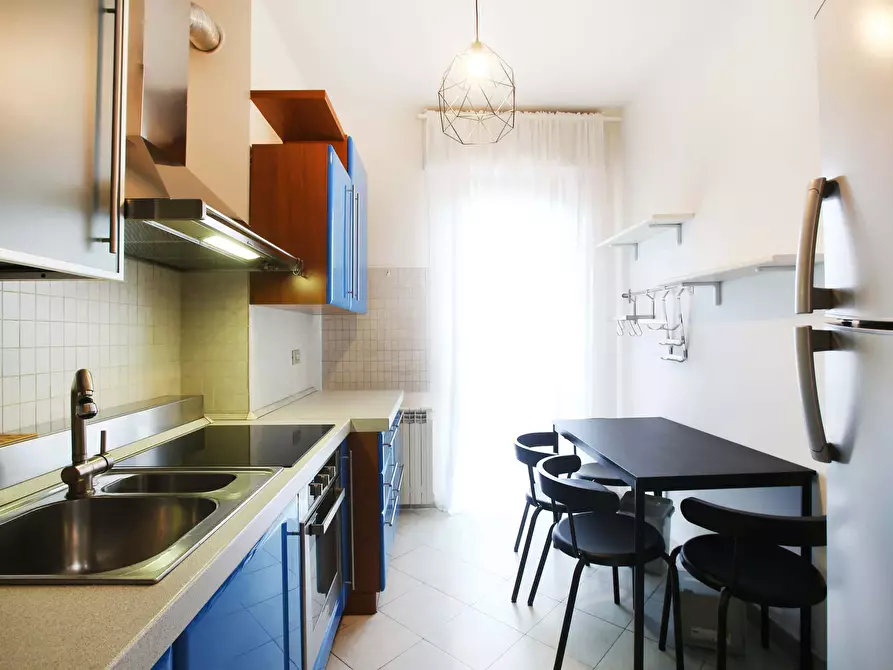 Immagine 16 di Camera in affitto  in Via Bolama18 a Milano