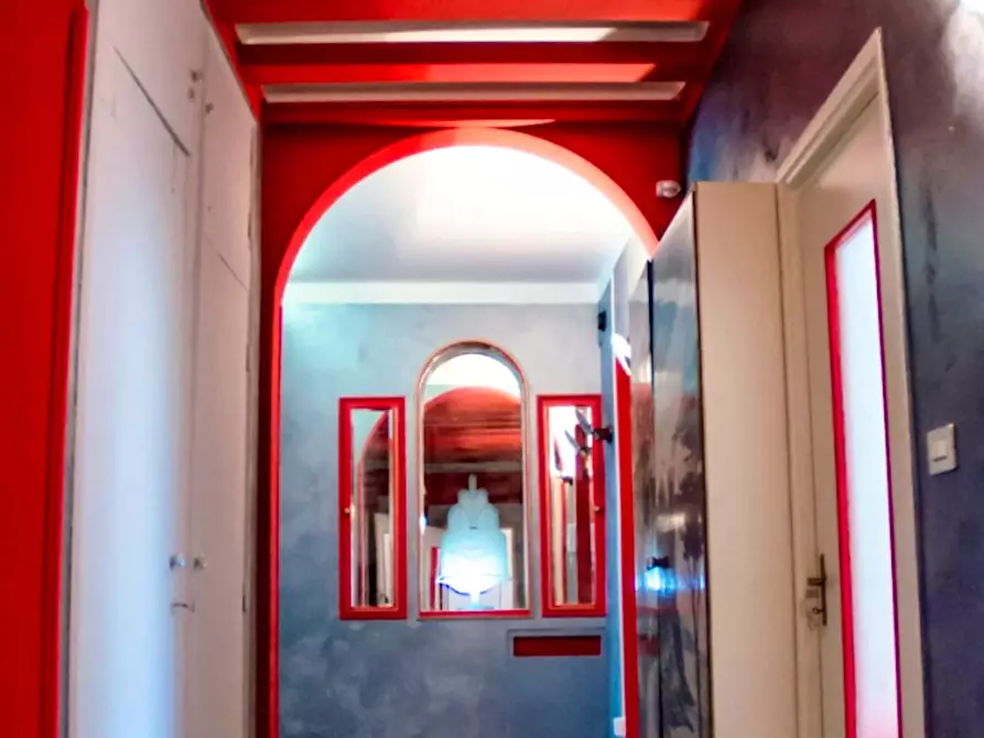 Immagine 22 di Camera in affitto  in Corso Sebastopoli a Torino