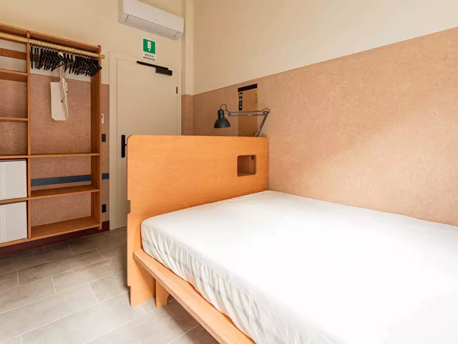 Immagine 1 di Camera in affitto  in Via Privata Tobruk6 a Milano