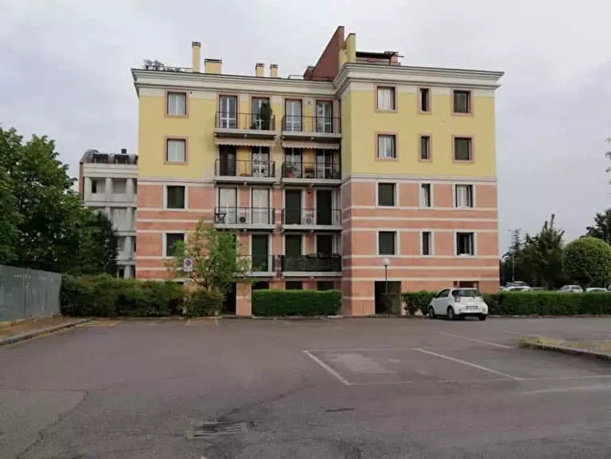 Immagine 24 di Appartamento in affitto  in Via Ca' di Cozzi14 a Verona