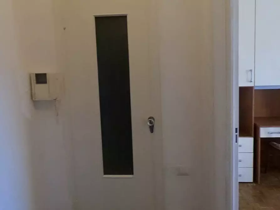 Immagine 10 di Camera in affitto  in Alzaia Naviglio Pavese106 a Milano