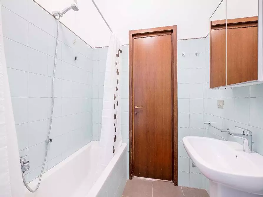 Immagine 5 di Camera in affitto  in Via Pontaccio23 a Milano