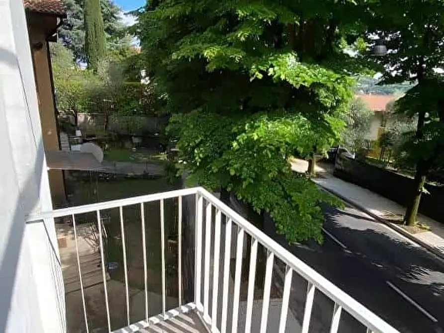 Immagine 7 di Appartamento in affitto  in Via dei Colli13 a Salò