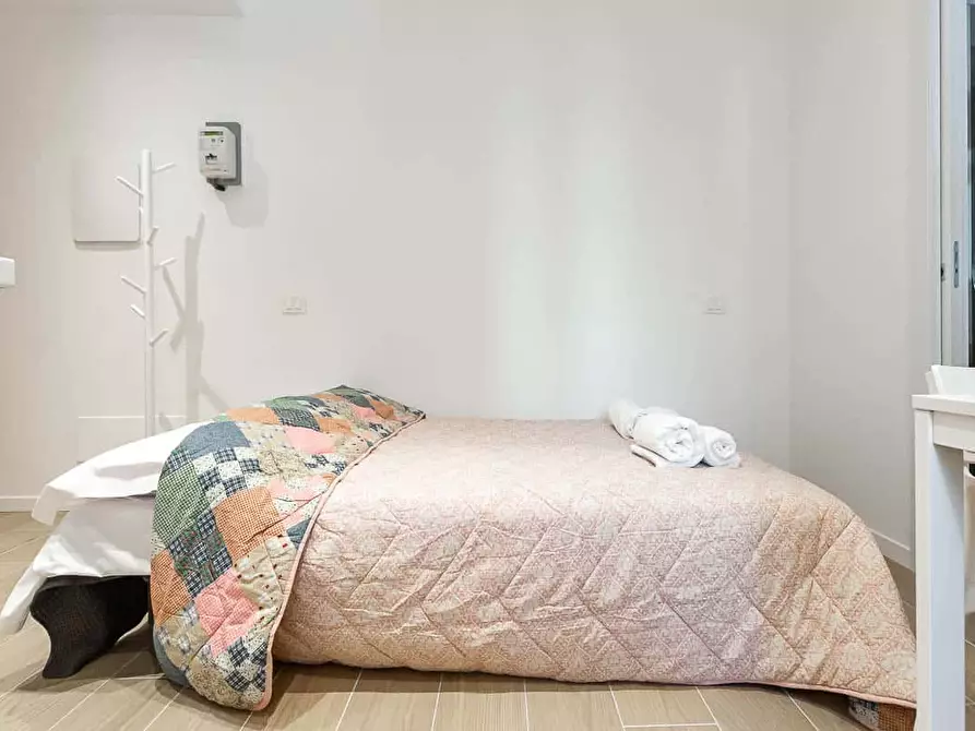 Immagine 54 di Appartamento in affitto  in Via Salasco5 a Milano