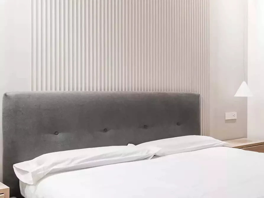 Immagine 10 di Appartamento in affitto  in Via della Moscova40 a Milano