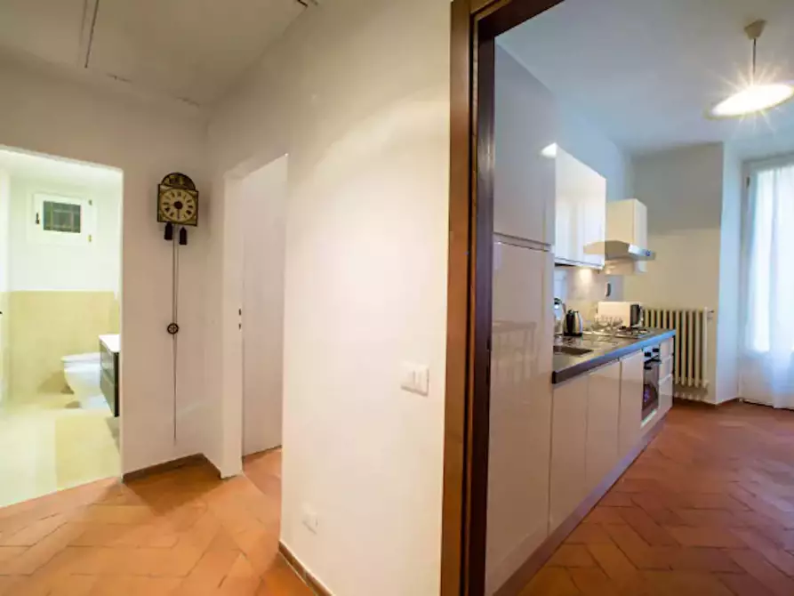 Immagine 7 di Appartamento in affitto  in Borgo Santi Apostoli a Firenze