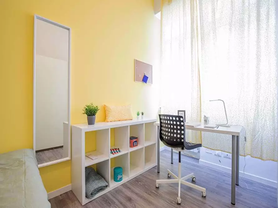 Immagine 8 di Camera in affitto  in Via Natale Battaglia27 a Milano