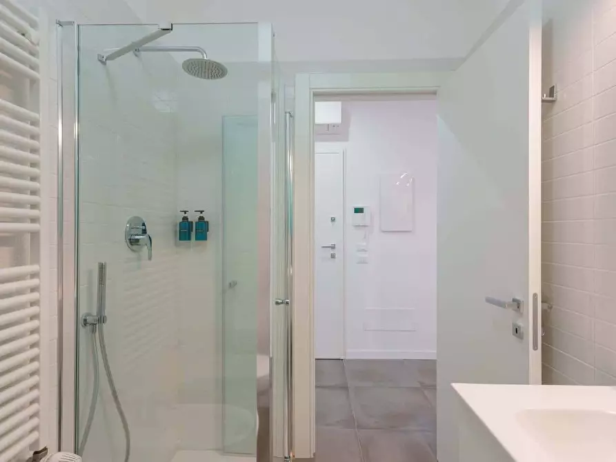 Immagine 18 di Appartamento in affitto  in Via Mascarella86 a Bologna