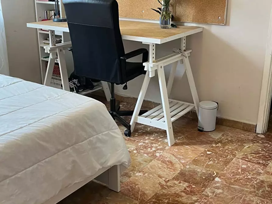 Immagine 1 di Camera in affitto  in Corso Canonico Giuseppe Allamano65 a Torino