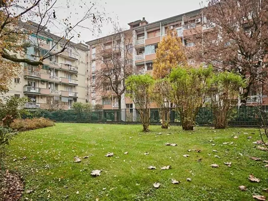 Immagine 12 di Appartamento in affitto  in Via Giovanni Pezzotti19 a Milano