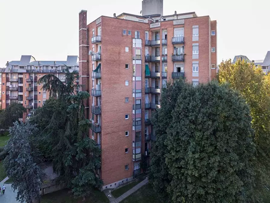 Immagine 10 di Camera in affitto  in Via delle Acacie5 a Buccinasco