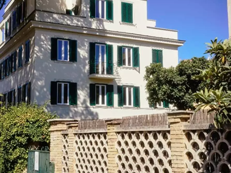 Immagine 22 di Appartamento in affitto  in Via Giulia di Gallese4 a Roma