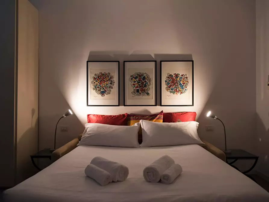 Immagine 13 di Appartamento in affitto  in Via Vigevano a Milano