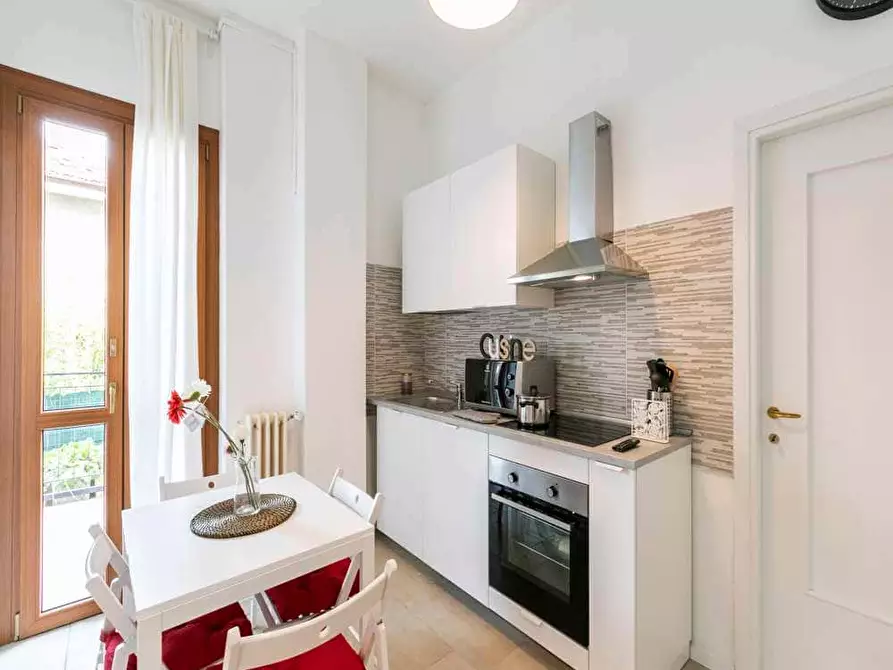 Immagine 21 di Camera in affitto  in Via Bir Acheim15 a Milano