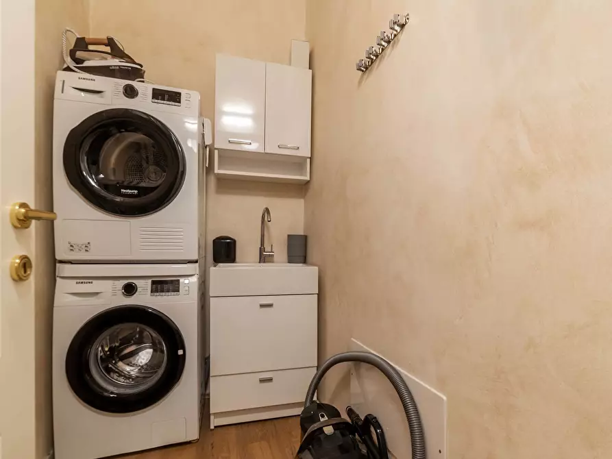 Immagine 12 di Appartamento in affitto  in Vicolo del Divino Amore14 a Roma