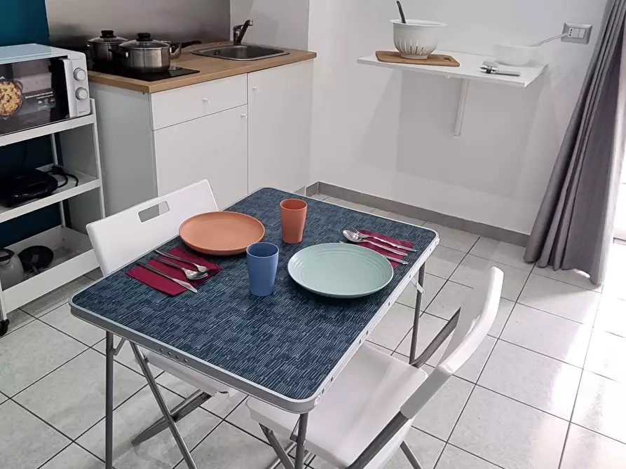 Immagine 28 di Camera in affitto  in Via dei Tribunali268 a Napoli