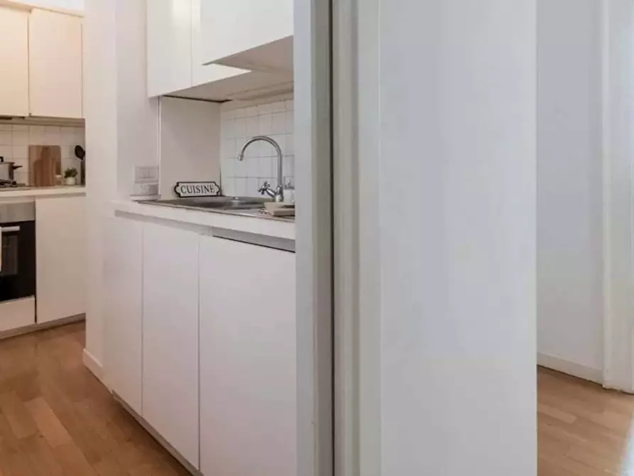 Immagine 48 di Appartamento in affitto  in Via Pontaccio a Milano