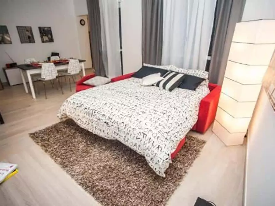 Immagine 1 di Appartamento in affitto  in Via Nino Bixio33 a Milano