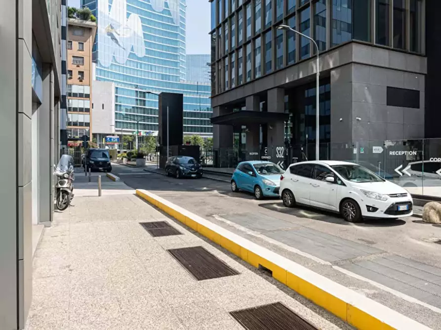 Immagine 49 di Appartamento in affitto  in Via Ippolito Rosellini2 a Milano