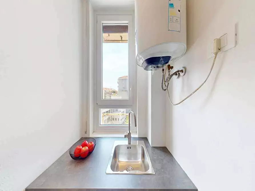 Immagine 12 di Camera in affitto  in Viale Certosa21 a Milano