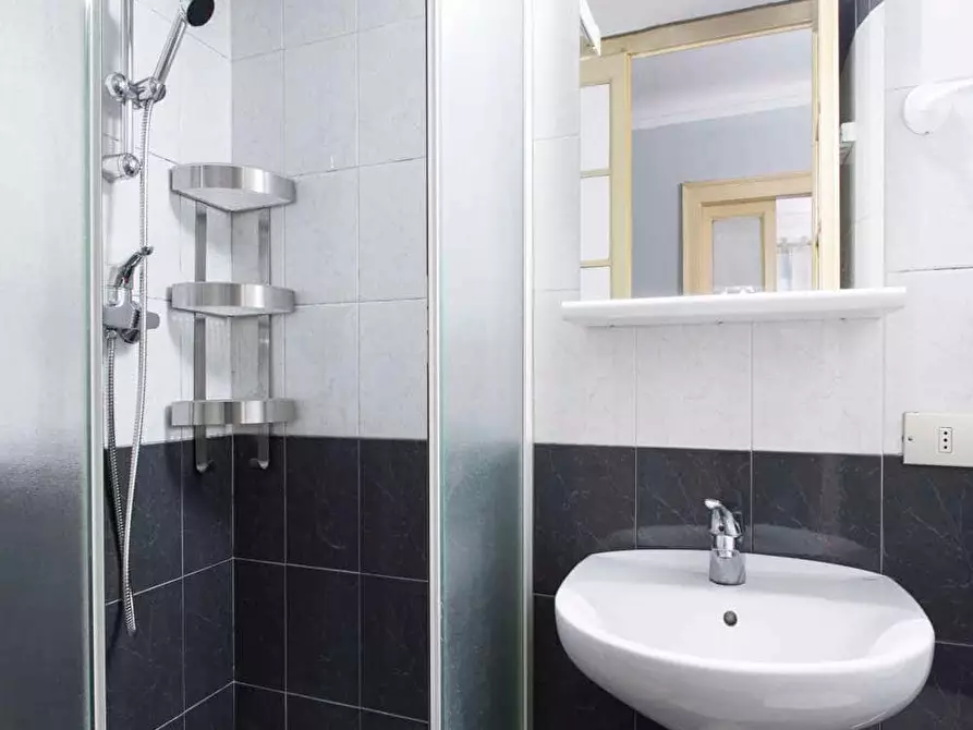 Immagine 22 di Camera in affitto  in Corso Buenos Aires9 a Milano