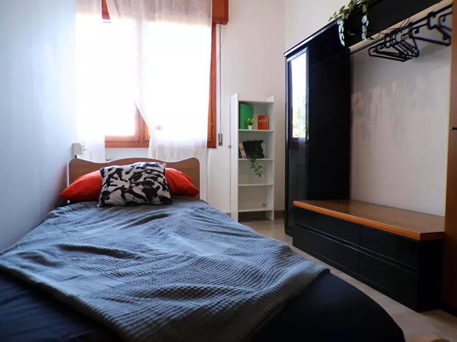 Immagine 1 di Camera in affitto  in Via Giovanni Antonio Magini6 a Bologna