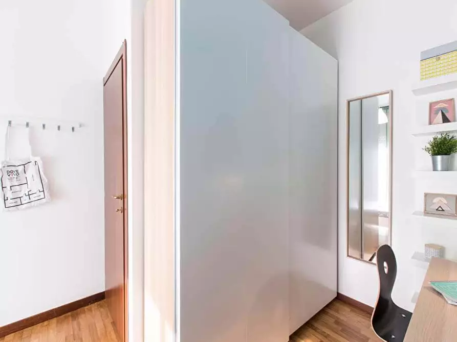 Immagine 8 di Camera in affitto  in Via Rubens23 a Milano
