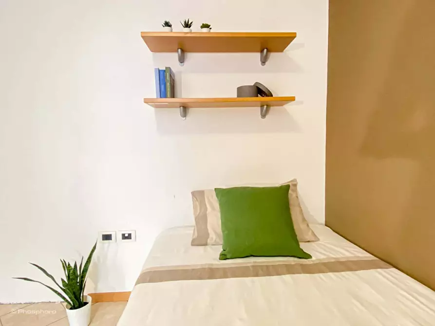 Immagine 2 di Camera in affitto  in Via Tommaso Gar15 a Trento