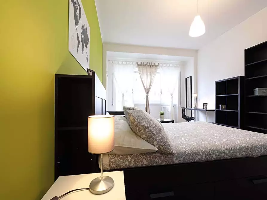 Immagine 5 di Camera in affitto  in Via Antonino Lo Surdo57 a Roma