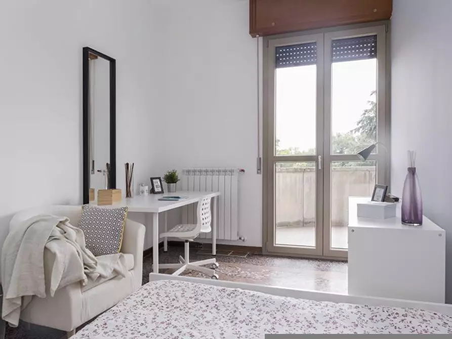 Immagine 2 di Camera in affitto  in Viale Giovanni Vicini20 a Bologna