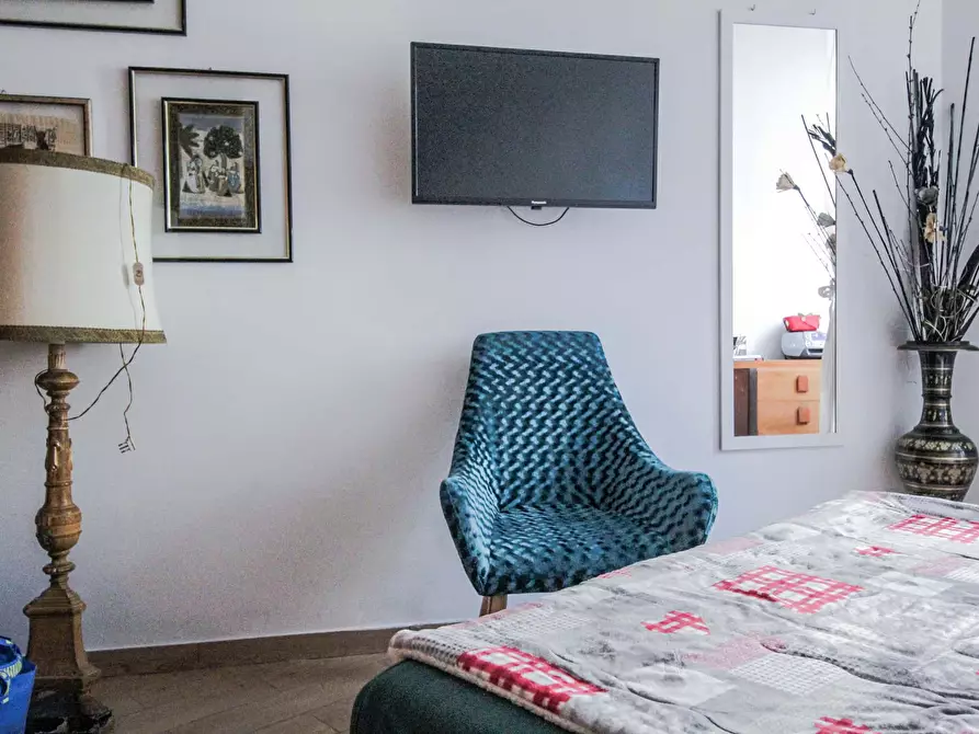 Immagine 40 di Appartamento in affitto  in Via dei Gozzadini31 a Roma