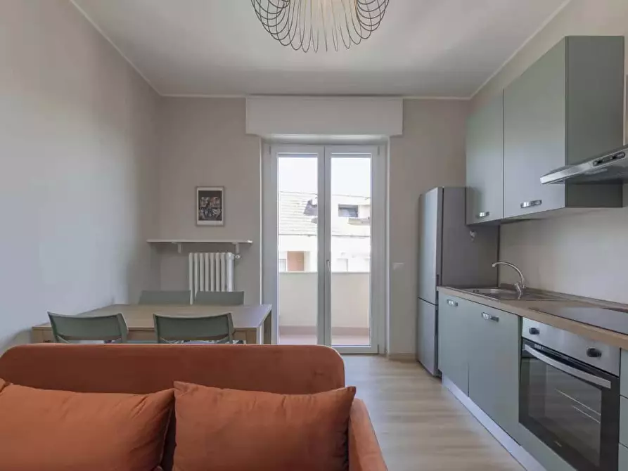 Immagine 3 di Appartamento in affitto  in Viale Coni Zugna58 a Milano
