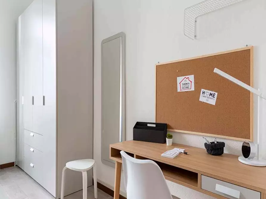 Immagine 5 di Camera in affitto  in Via Verona8 a Milano